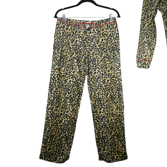 PJ Essentials Cheetah Two Piece Pajama Set Medium Fleece Lounge Pants Soft Warm - Picture 5 of 12
